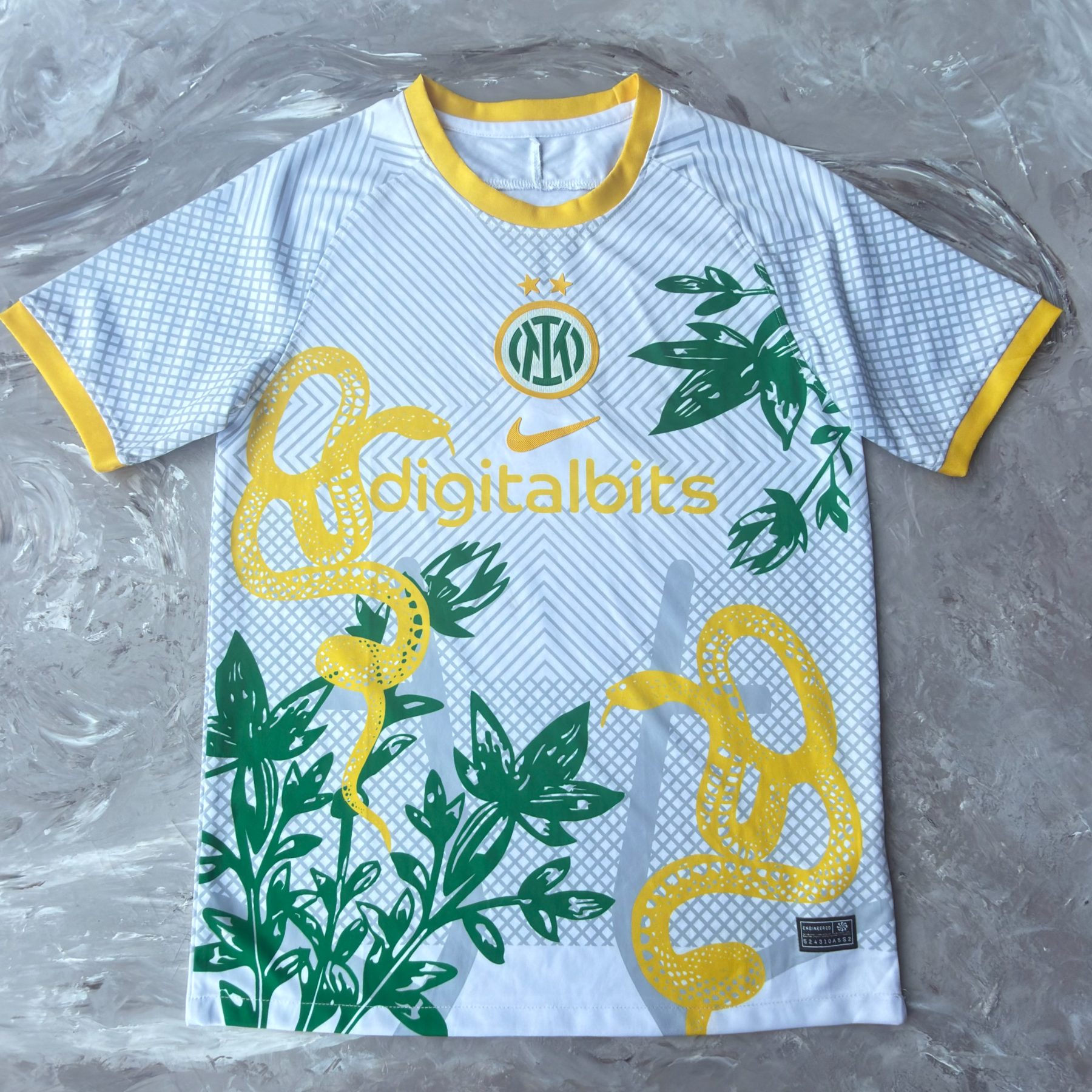 Maillot Levante UD Macron Blanc Damier Marcos - photo 1 sur TheSwissDeal