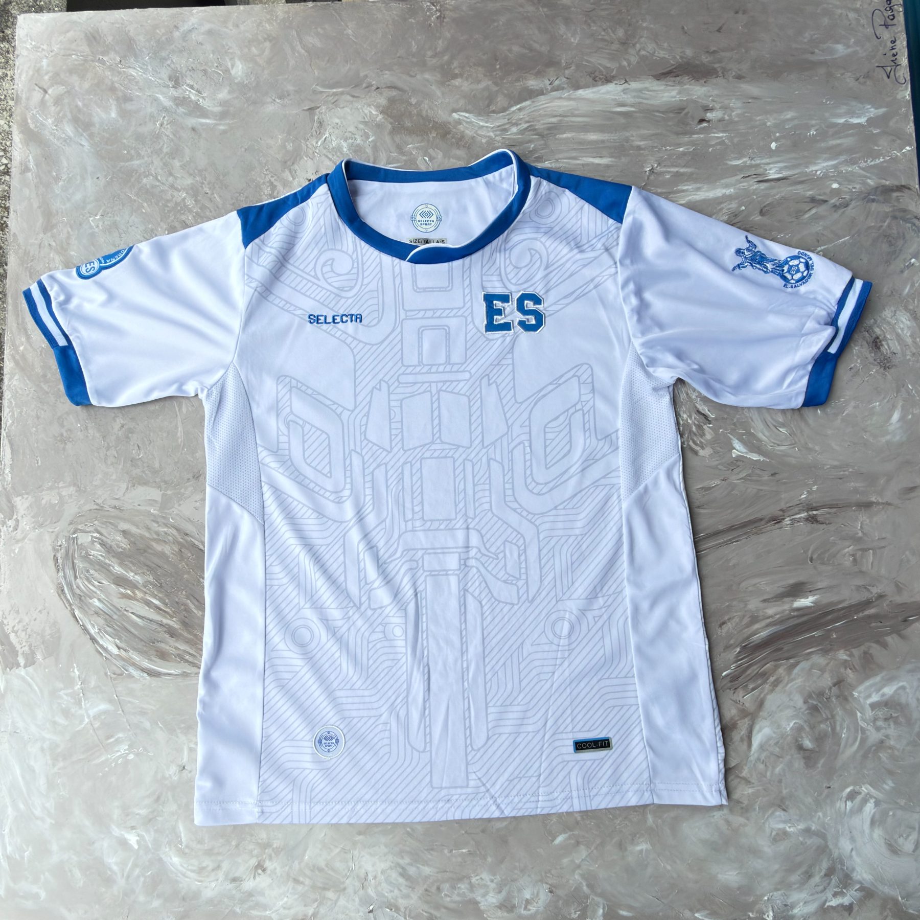 Maillot de Foot Supporter Salvador - photo 1 sur TheSwissDeal