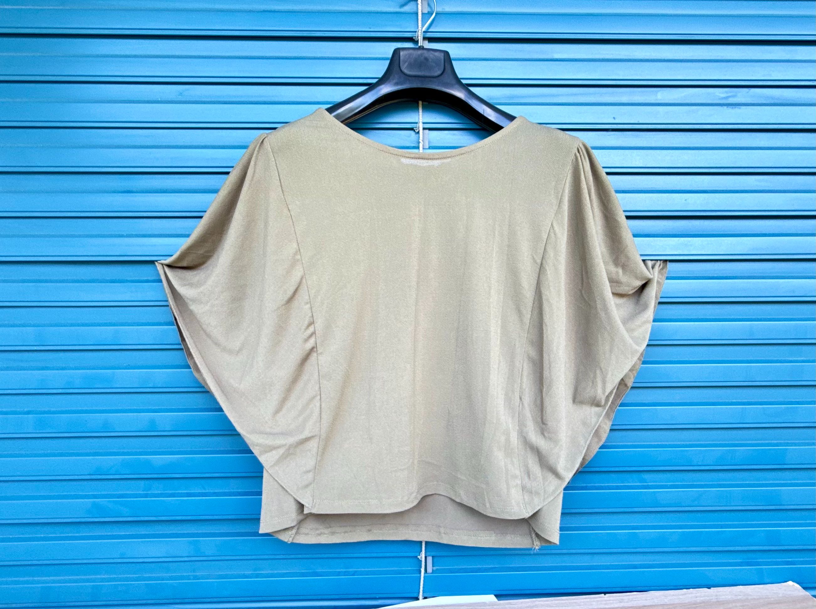 Top ample Costes Basic M - photo 1 sur TheSwissDeal