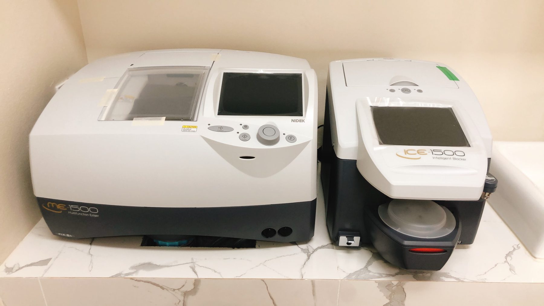 Meuleuse de lentilles multifonction Nidek ME-1500 et traceur ICE-1500