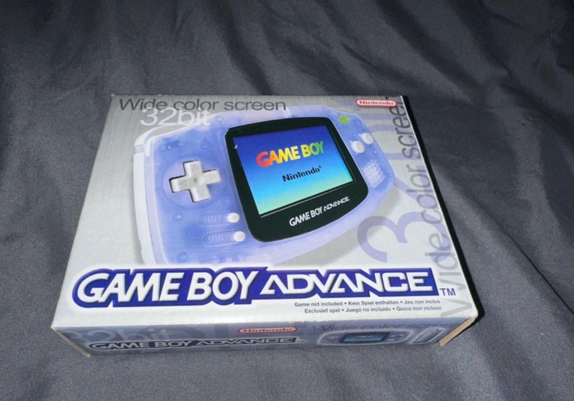 Gameboy Advance complète avec boîte et notices - photo 1 sur TheSwissDeal