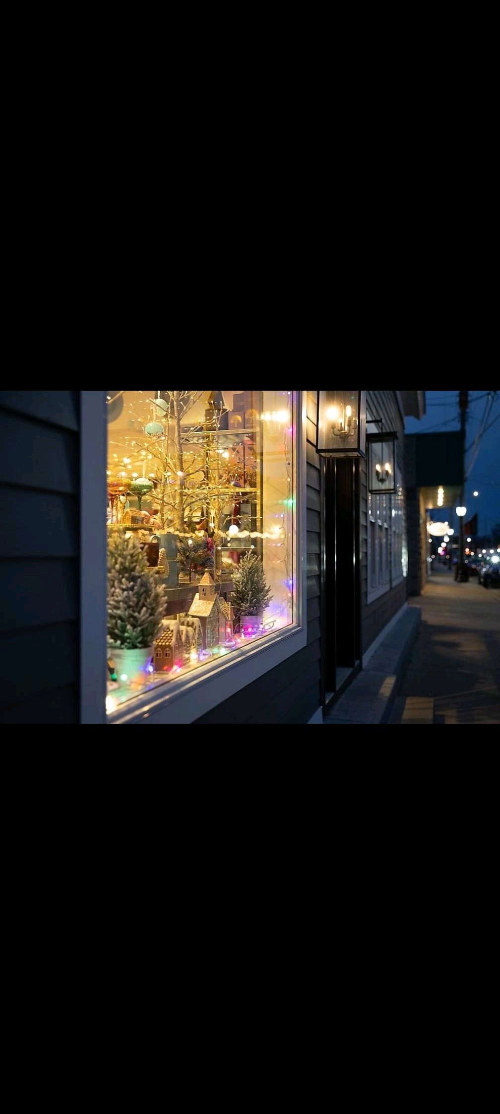 BOUTIQUE AVEC BELLE VITRINE À REMETTRE.