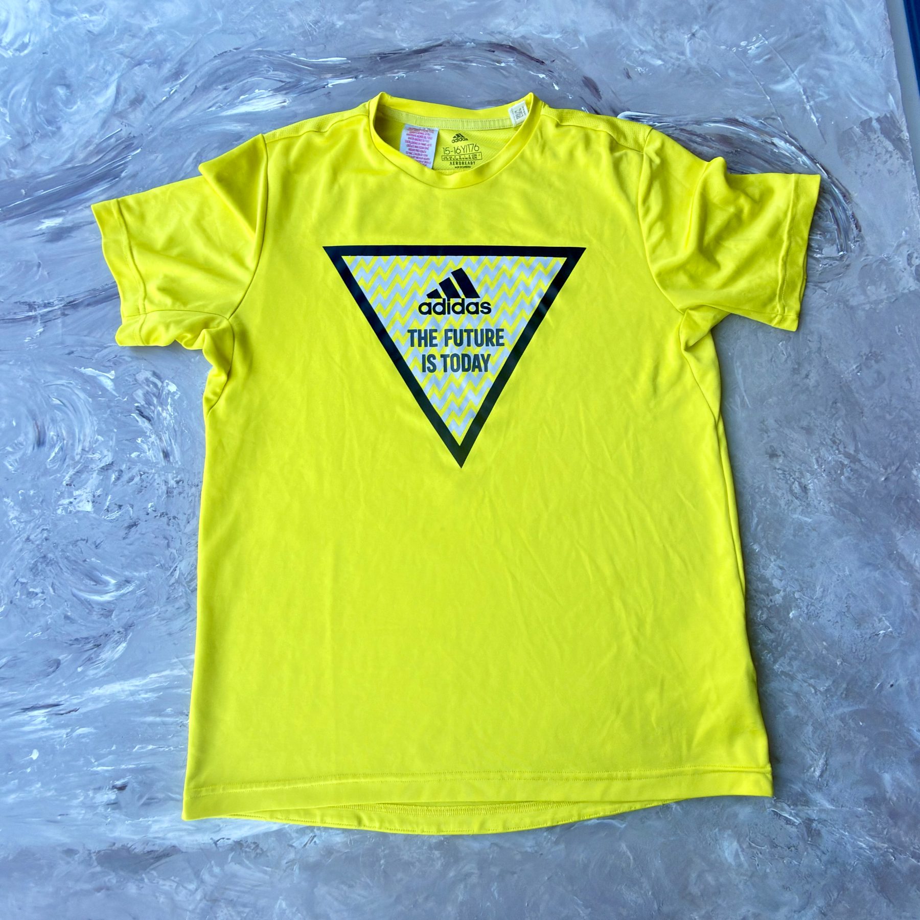 T-shirt Adidas jaune fluo - photo 1 sur TheSwissDeal